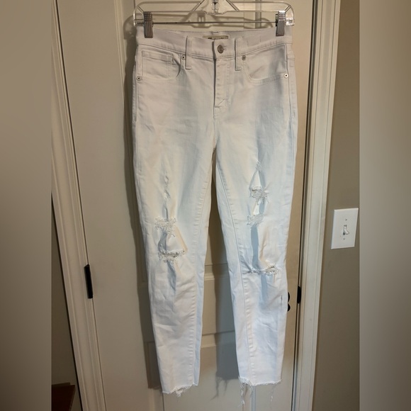Madewell Women’s 9” High-Rise Distressed Skinny Crop Jeans with Raw Hem - Picture 3 of 9